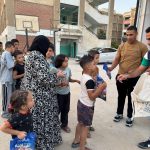 «إم أو جروب» تدخل البهجة على الأطفال بتوزيع منتجاتها من الحلوى والشكولاتة والمستلزمات المدرسية مع بدء العام الدراسي 1 IMG 20260921 WA0021